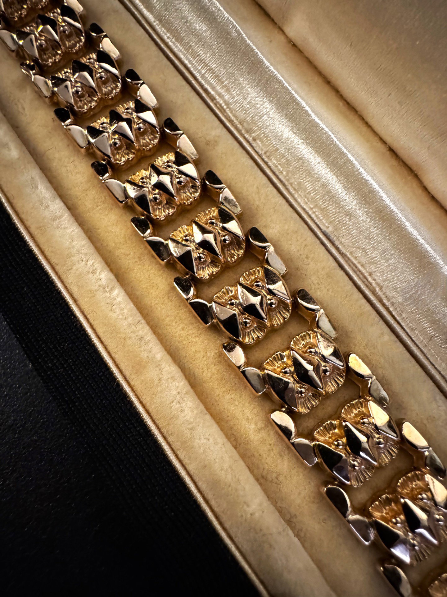 Pulsera de oro de 18 quilates